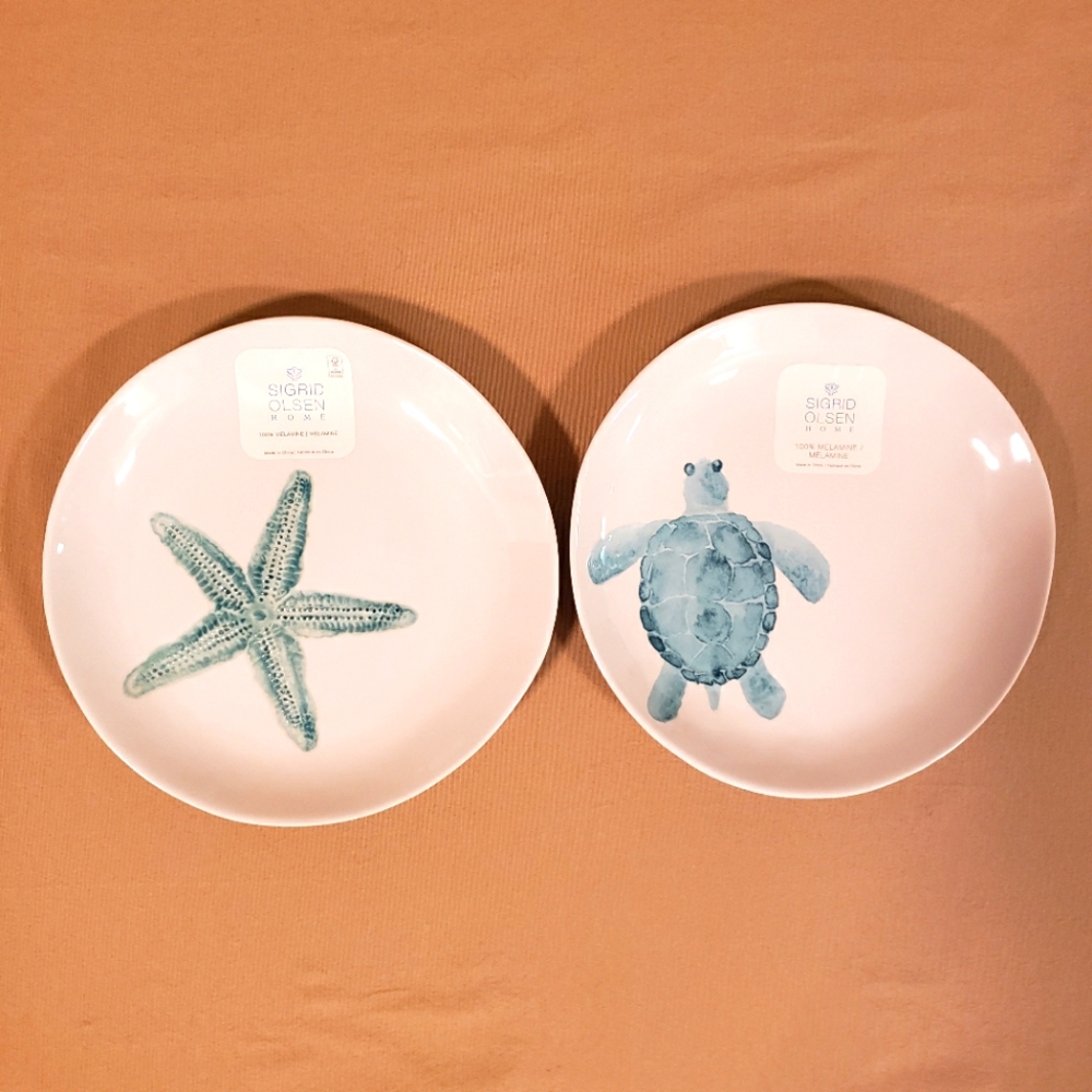 SET OF 2 SEA TURTLE AND STARFISH PLATES